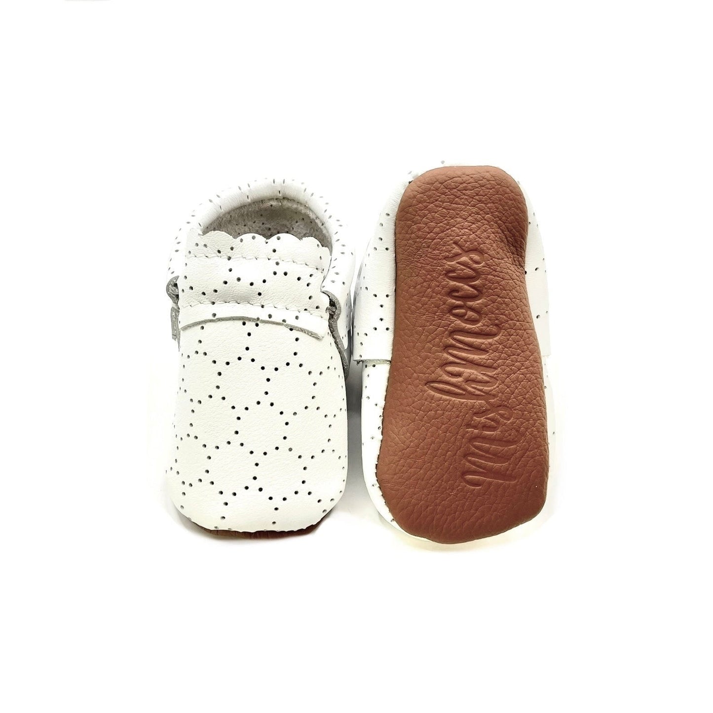 Eyelit White - Scalloped Perforated Moccs