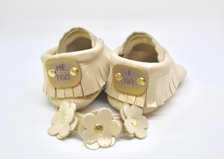 Personalize your Moccasins! What would you like your message to say?