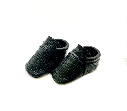 Black - Raffia Moccs